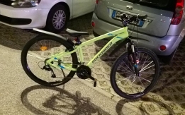 Bici rubata MTB colore verde fluo