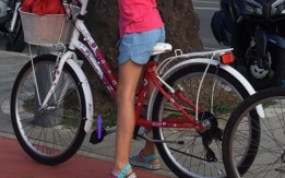 Bicicletta bambina/ragazza bianca/rossa